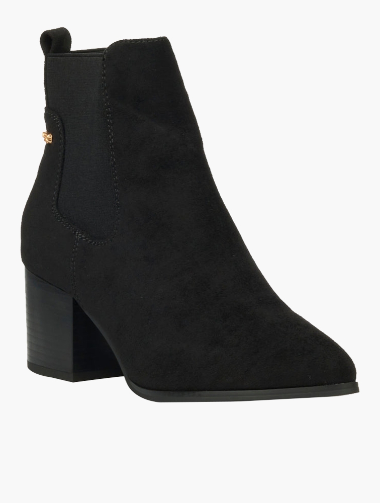 138KB 2001 null null null 3 18 3 12 2003 null lydgxYCFdpkA M